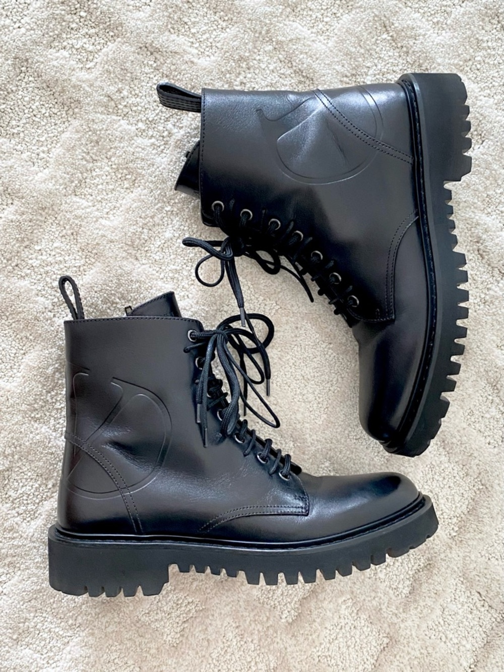 🌚VALENTINO Garavani Combat Boots - Picture 7 of 15